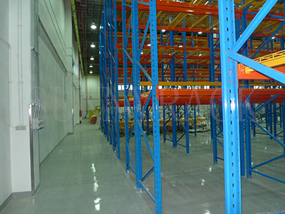 沉型横梁式货架案例